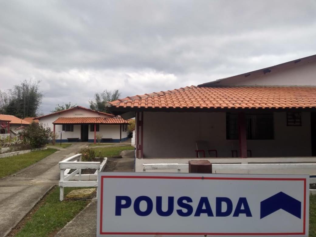 Comunidade Anuncia-Me Гуаратінгета Екстер'єр фото